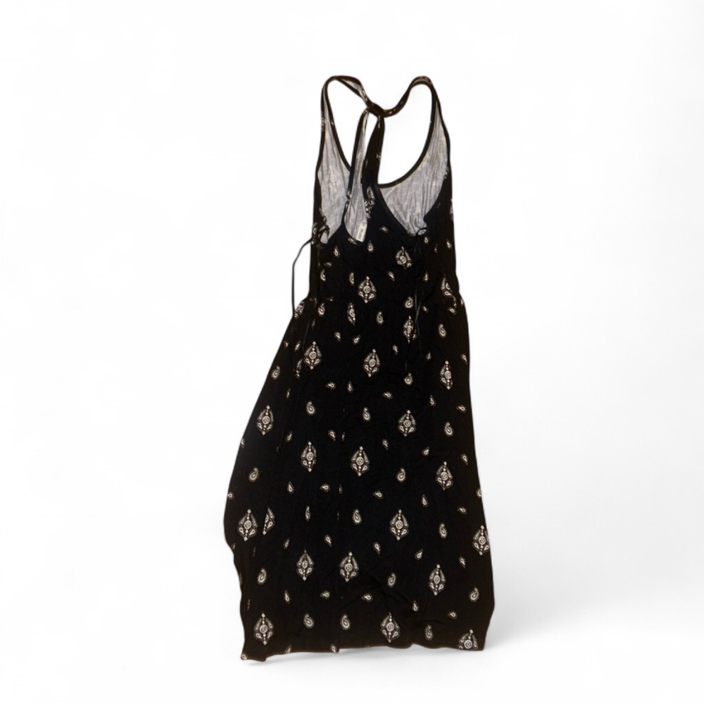 Black Sleeveless Dress with White Pattern